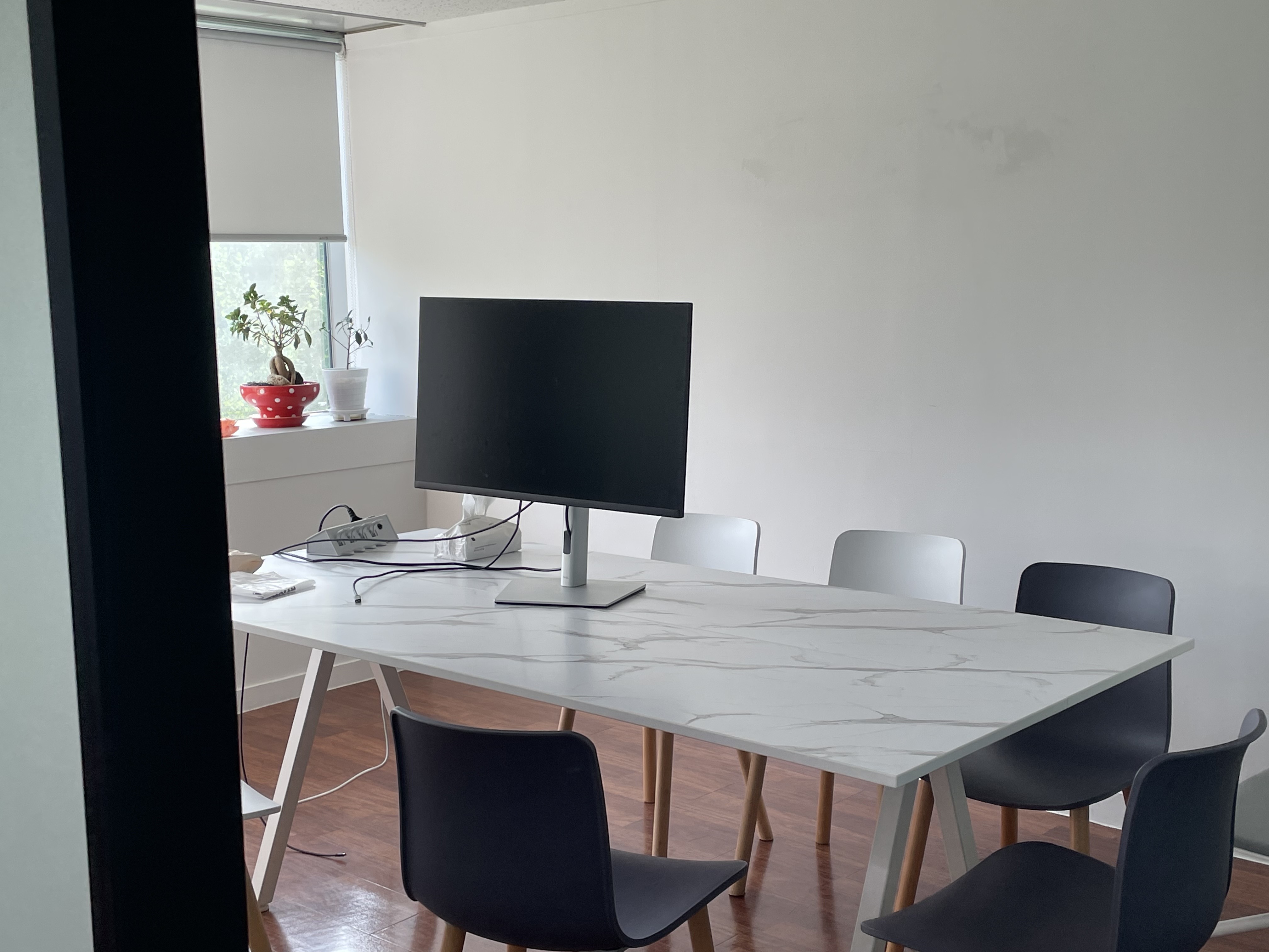 아이디케이스퀘어드 대표이미지