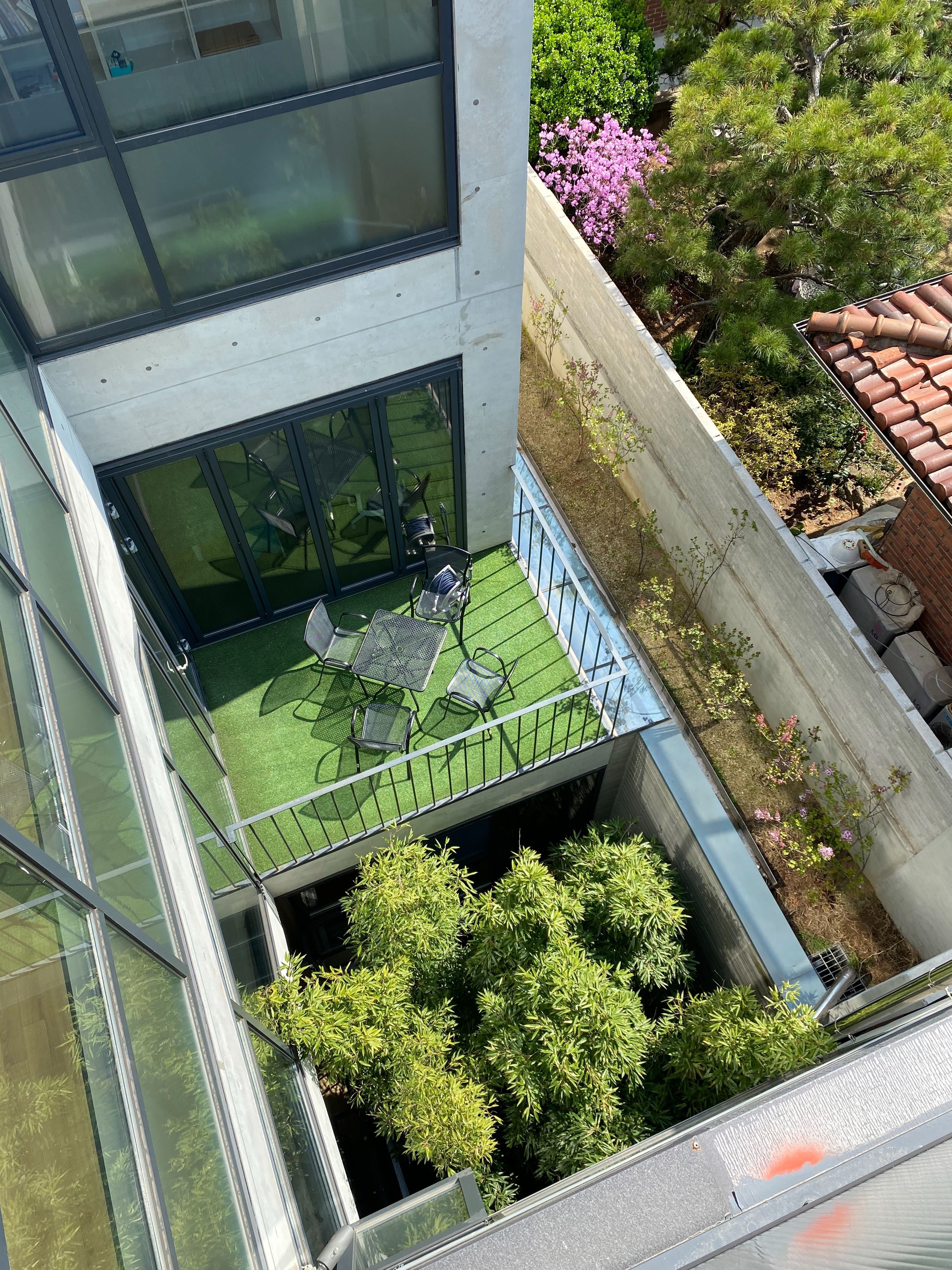 이지식스(엠블) 대표이미지