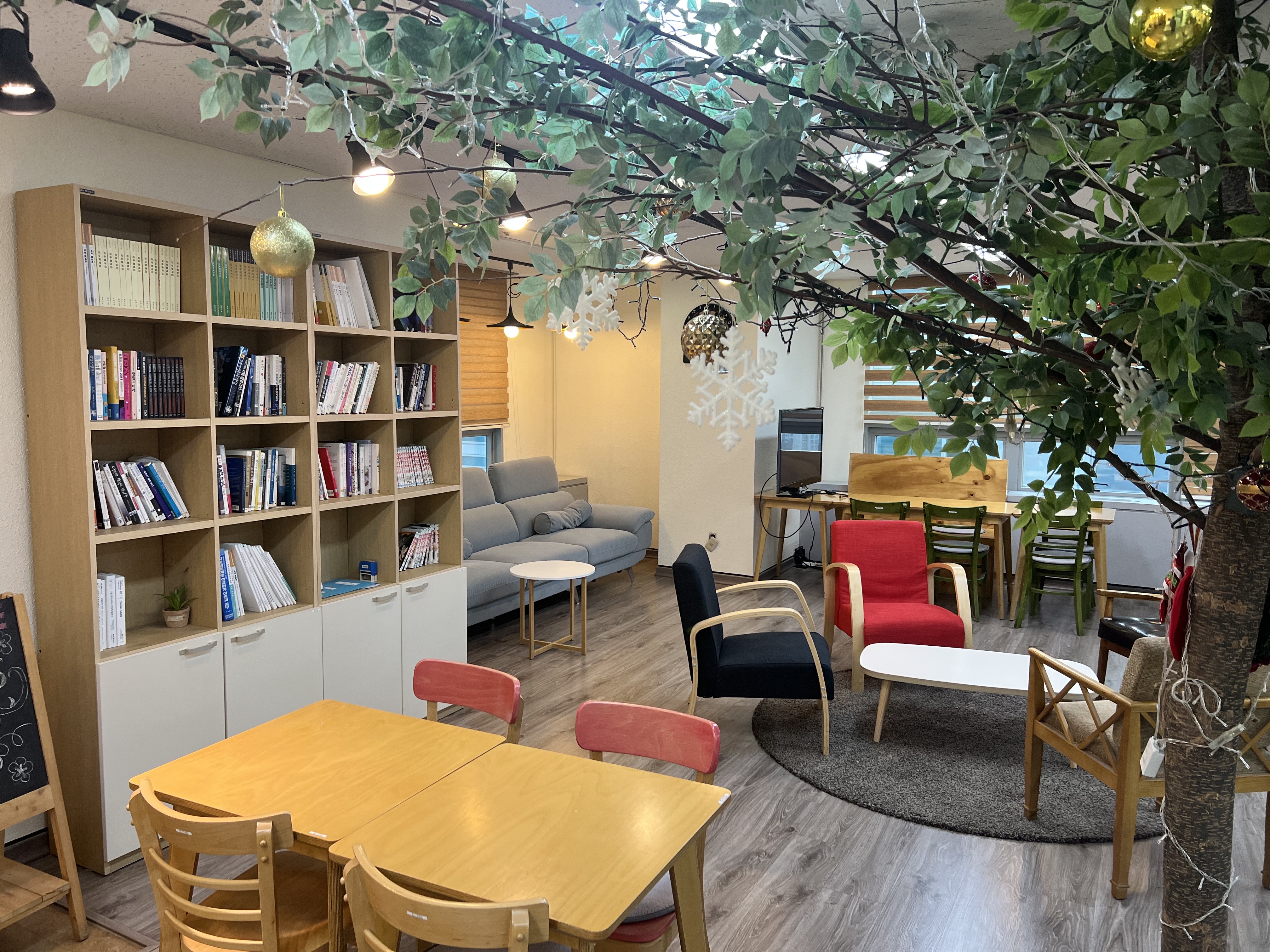 휴머스온 대표이미지