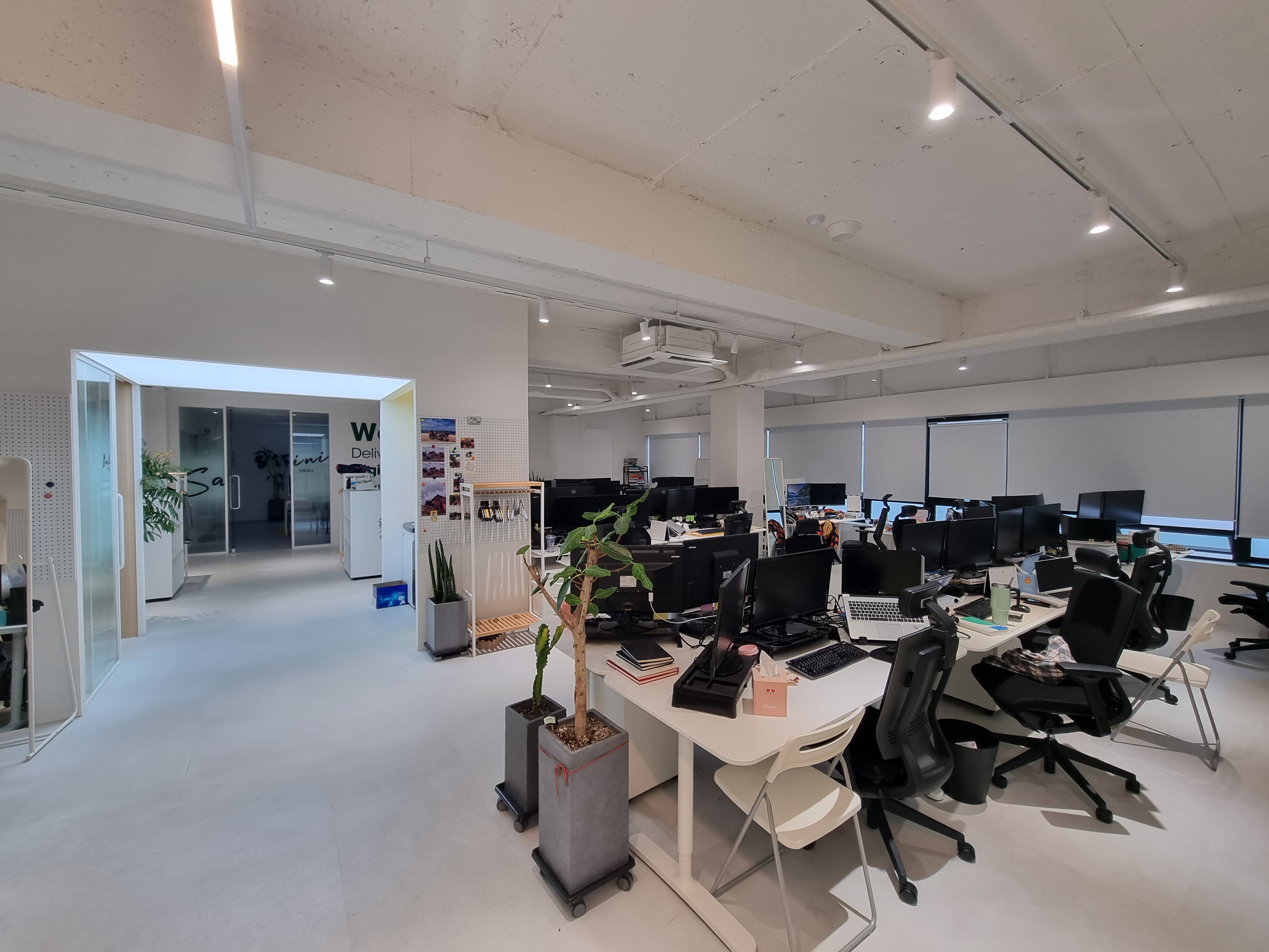 (주)밀버스 대표이미지