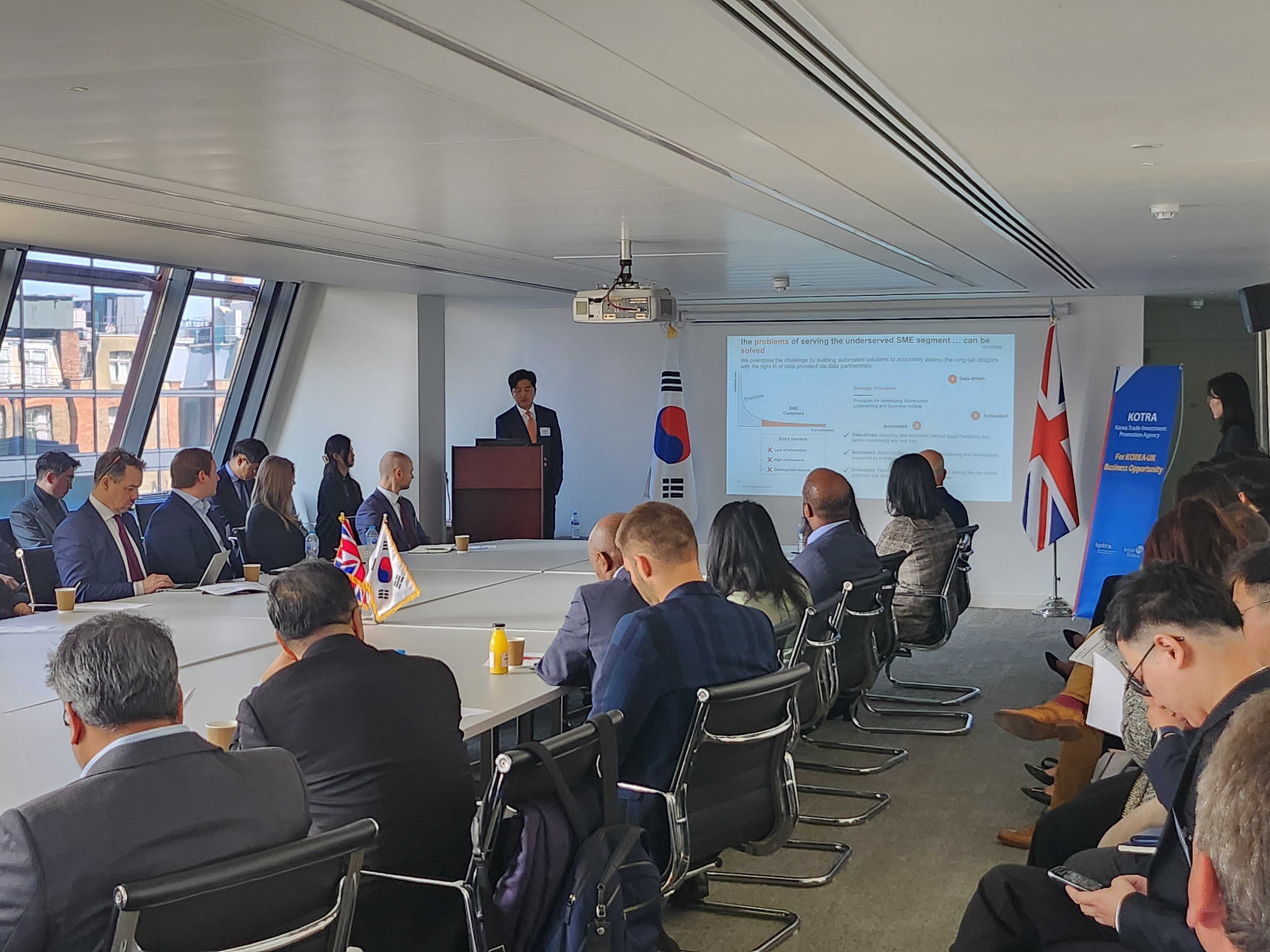 (주)윙크스톤파트너스 대표이미지