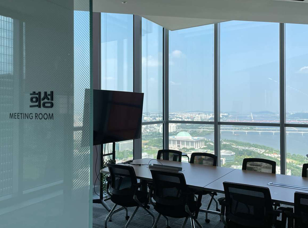 아이헤이트플라잉버그스(주) 대표이미지