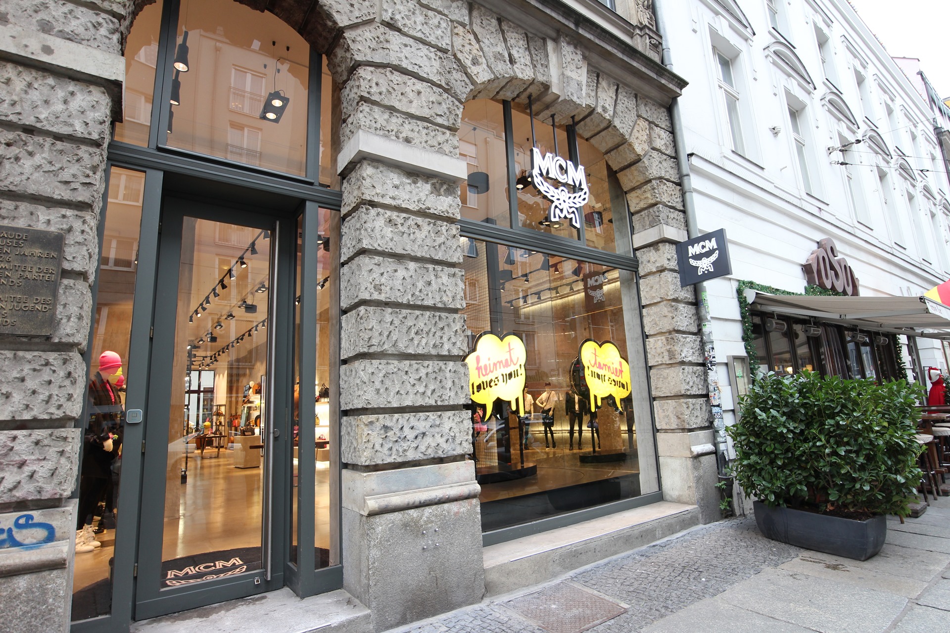 MCM KOREA 대표이미지