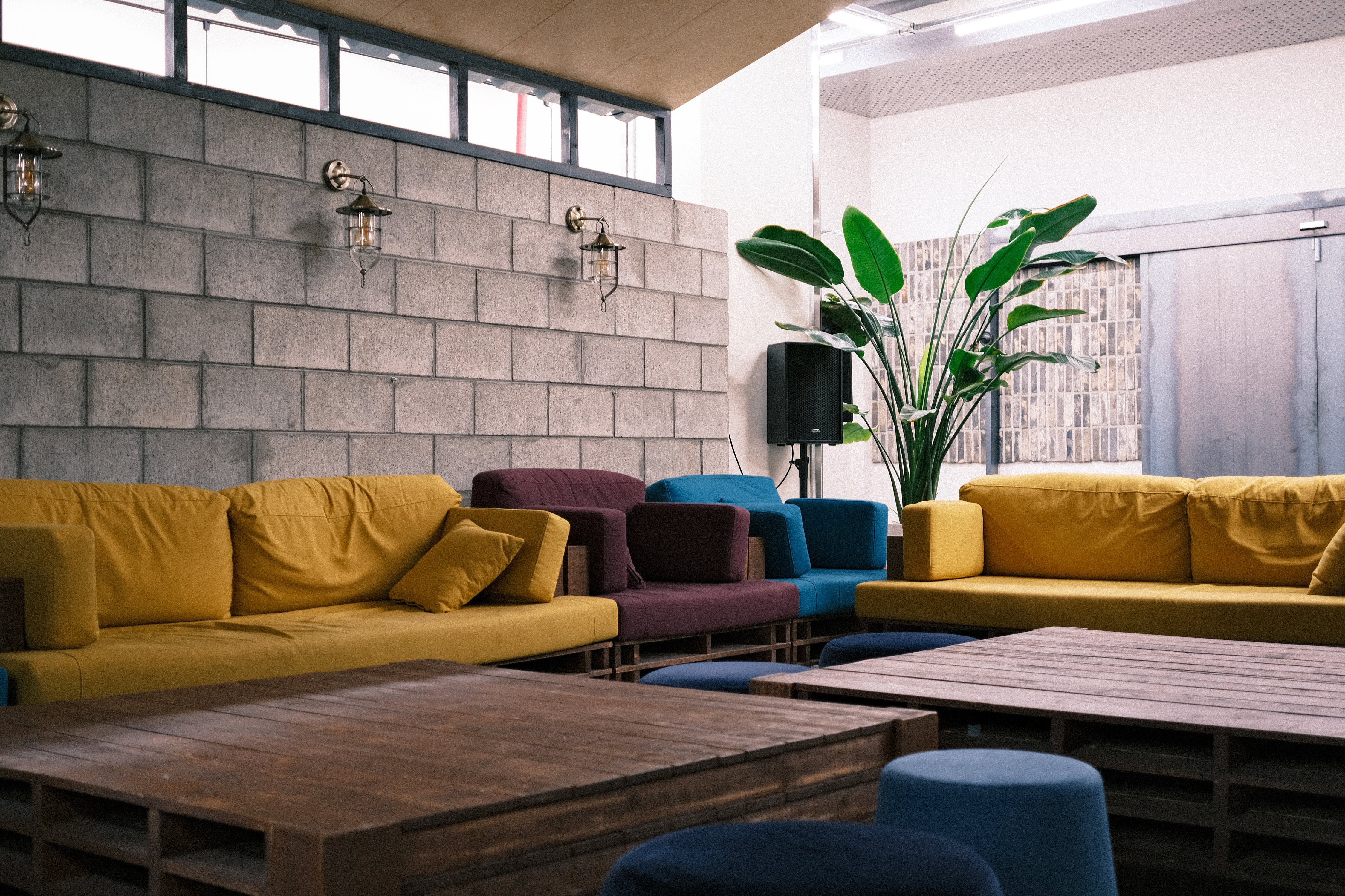 주식회사 비팩토리 대표이미지