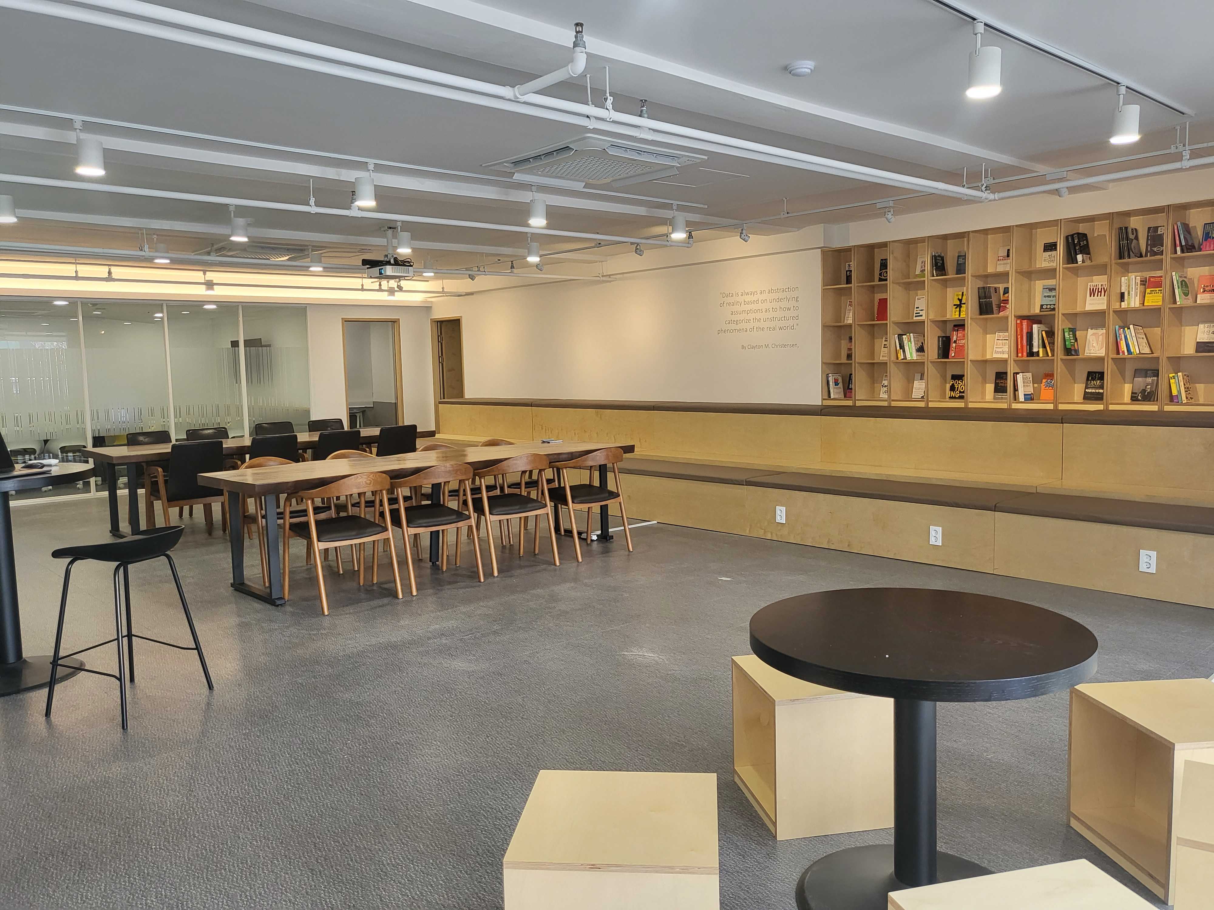 (주)어센트코리아 대표이미지